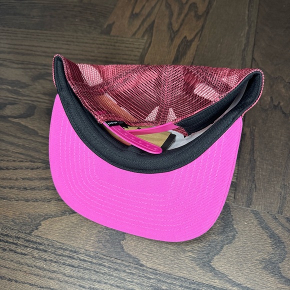 Burton Trucker Hat - Picture 8 of 12